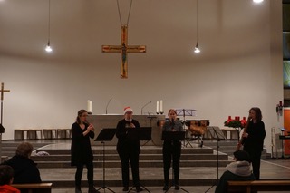 die musikkolleginnen eva stuer, corinna meyer, ulrike bohm und susanne ernst (v.lks.) bei ihrem Überraschungsauftritt